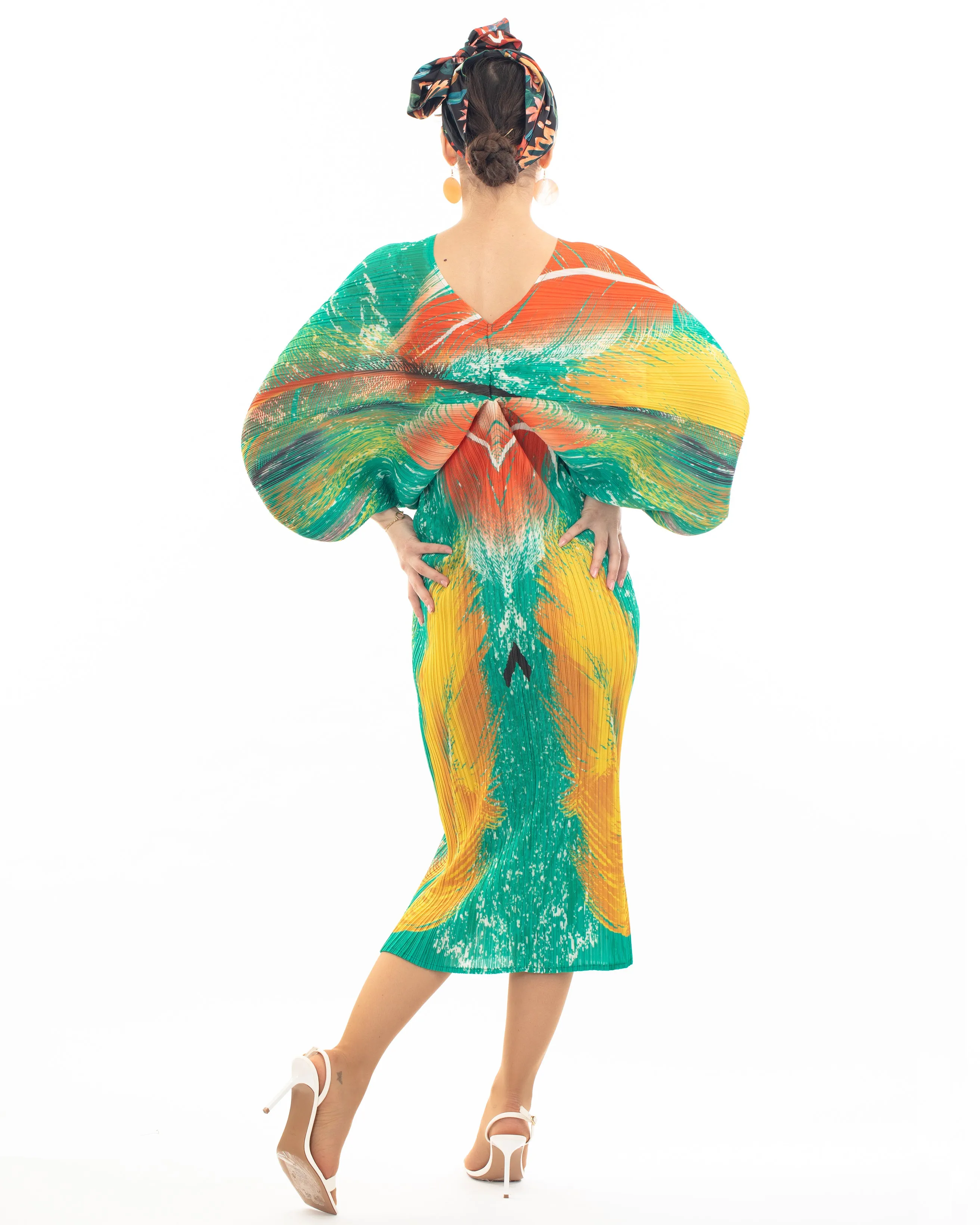 Multi color Scarf Pirnt Pleated Dress in Kimono sleeves in Dark green