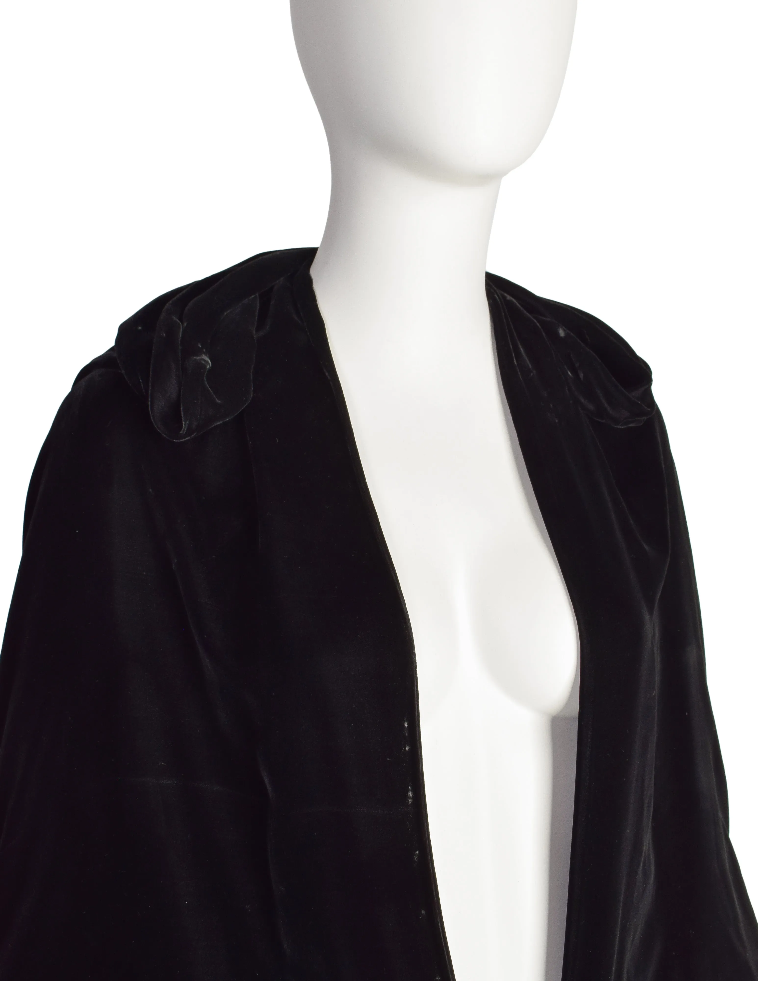The Vogue Vintage 1930s Silk Velvet Draping Jacket